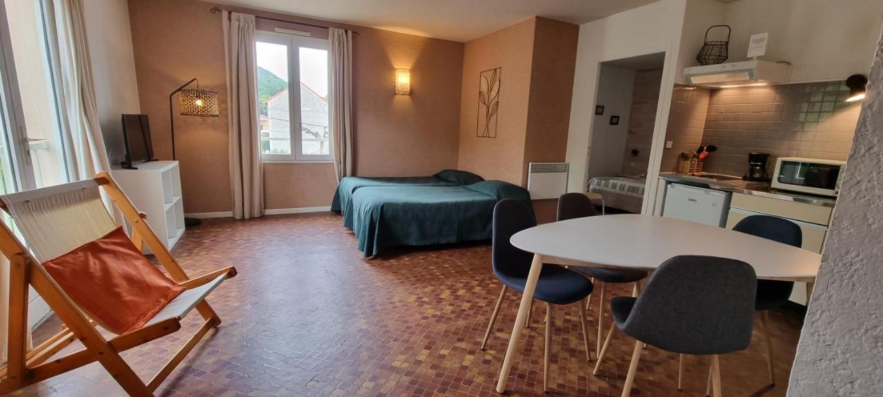 Logis Hotels Le Saint Marc Mollans-sur-Ouvèze Eksteriør bilde