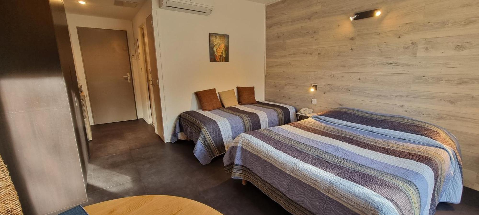 Logis Hotels Le Saint Marc Mollans-sur-Ouvèze Eksteriør bilde