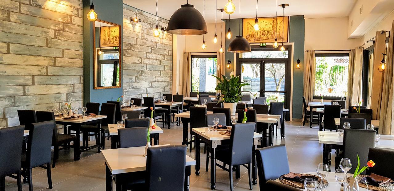 Logis Hotels Le Saint Marc Mollans-sur-Ouvèze Eksteriør bilde